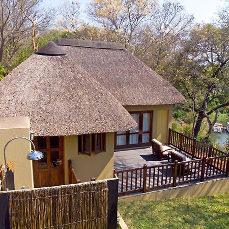 Divava Okavango Resort & Spa Bagani Buitenkant foto