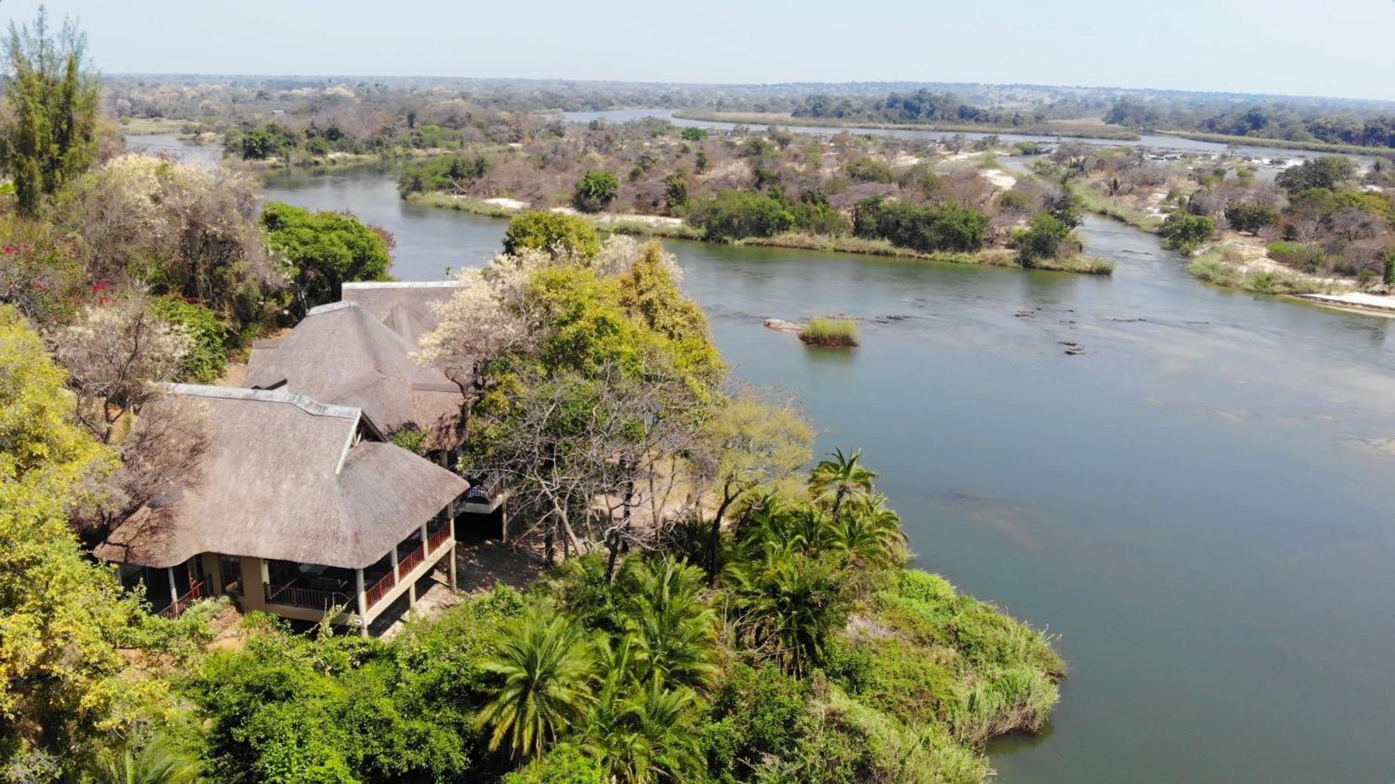 Divava Okavango Resort & Spa Bagani Buitenkant foto